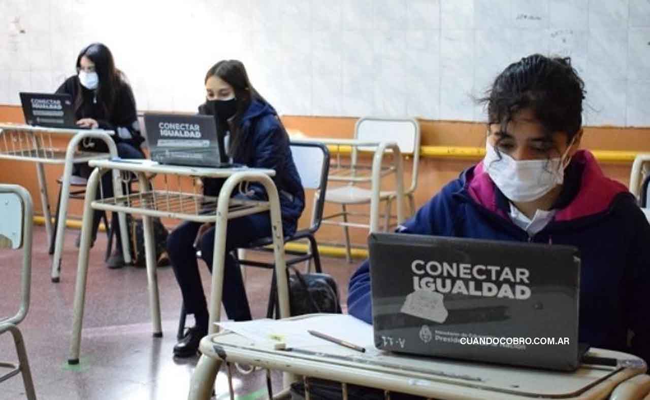 entrega netbook gobierno 2022